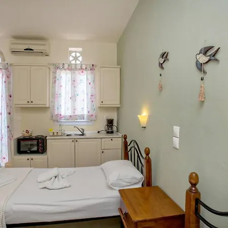 Apartment Tiniotissa