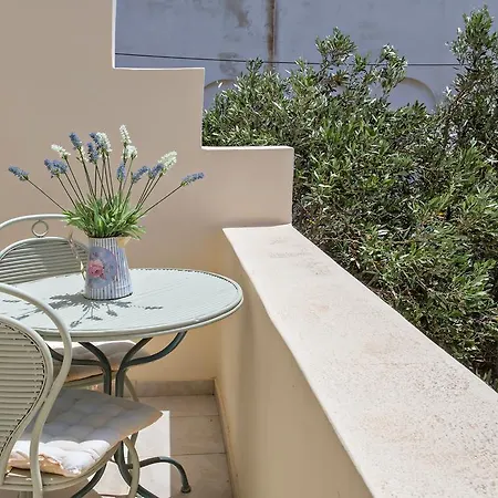 Appartement Tiniotissa *