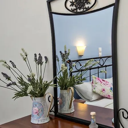 Apartment Tiniotissa *