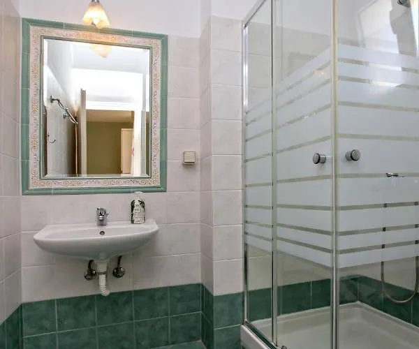 Appartement Tiniotissa *